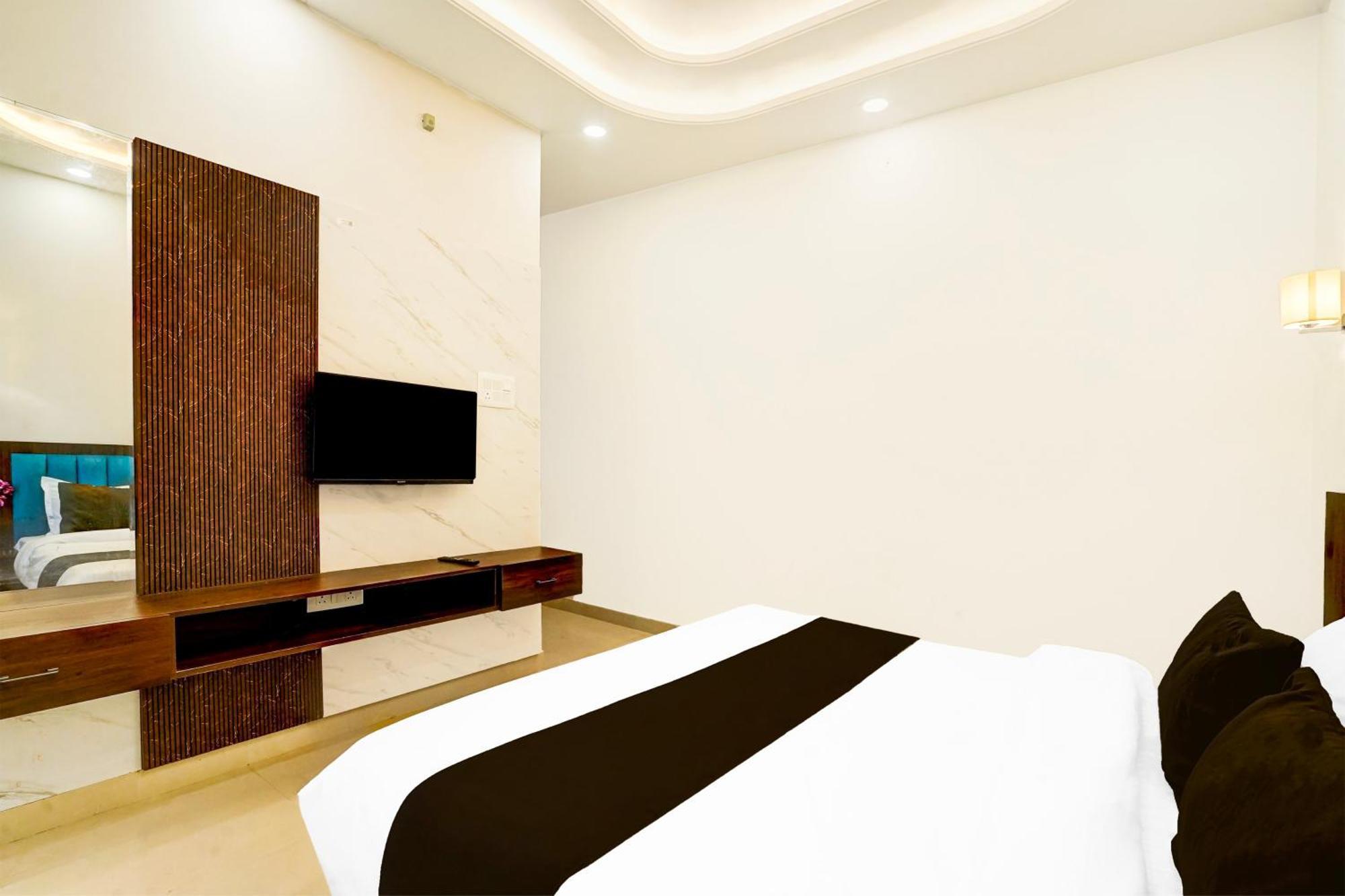 Collection O Golden Sapphire Otel Jaipur Dış mekan fotoğraf